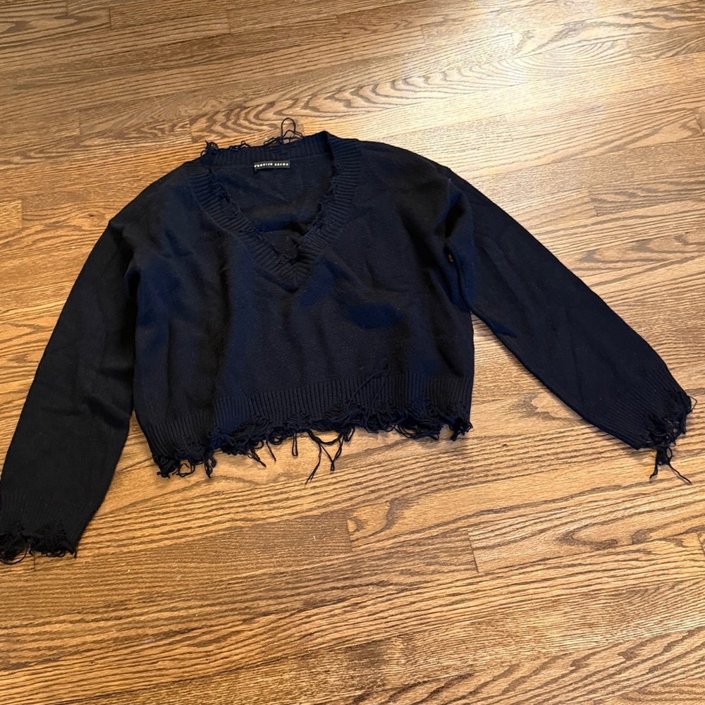 Brooklyn Karma Black Distressed Sweater Size Small